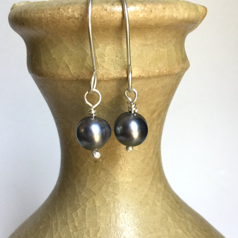 Black Pearl Earrings